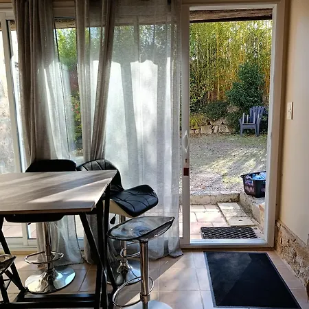 Castel Mazars Oda ve Kahvaltı 3*